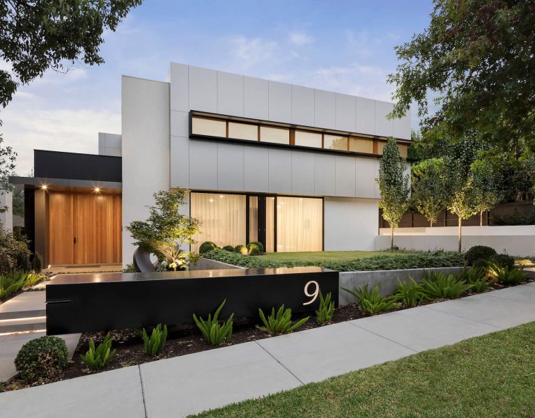 modern-house-exterior-2021-08-27-19-27-31-utc-1.jpg