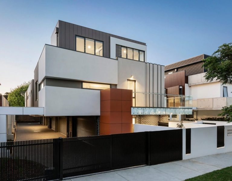 modern-house-facade-2021-08-27-19-27-44-utc-e1662387382539.jpg